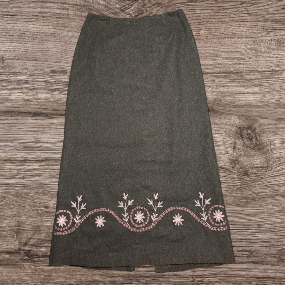 VINTAGE 90s/Y2K DRESSBARN Embroidered Wool-Blend Maxi Skirt ✨